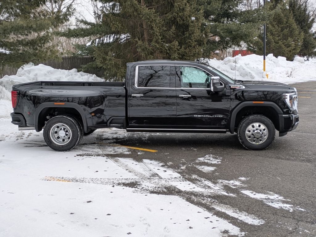 2026 GMC Sierra 3500 HD Denali DRW
