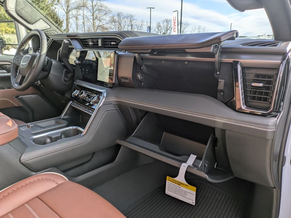 2026 GMC Sierra 3500 HD Denali Ultimate DRW