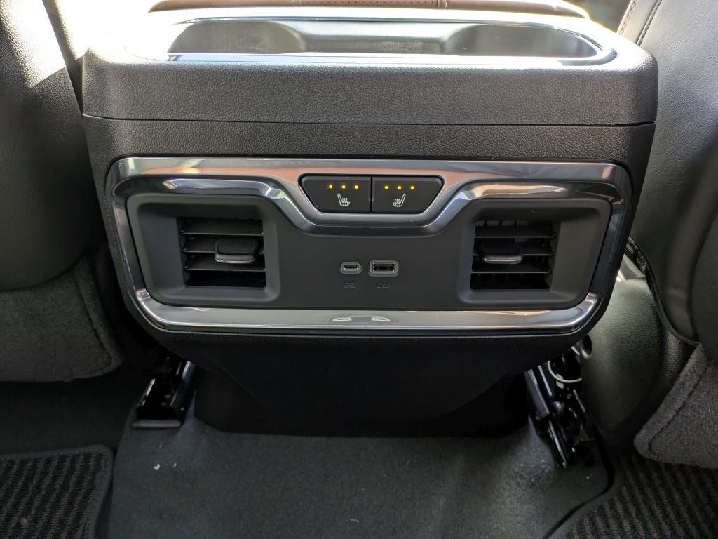 2026 GMC Sierra 3500 HD Denali Ultimate DRW