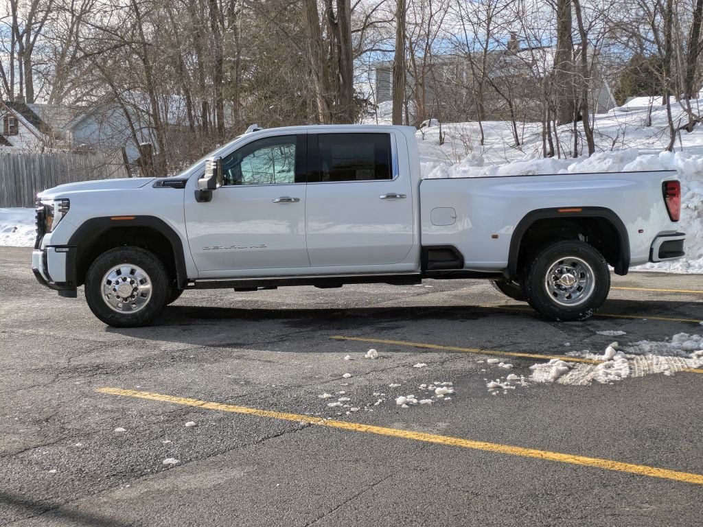 2026 GMC Sierra 3500 HD Denali Ultimate DRW