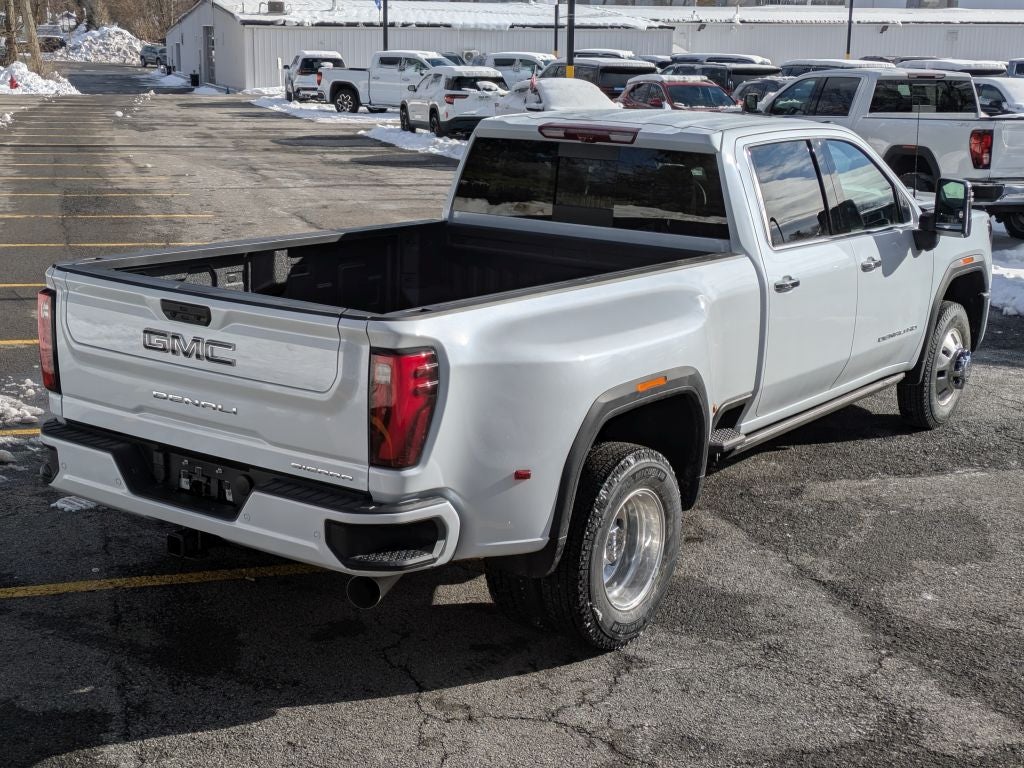 2026 GMC Sierra 3500 HD Denali Ultimate DRW