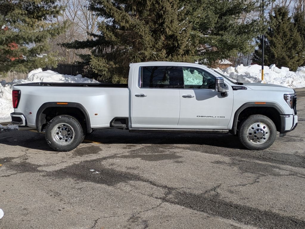 2026 GMC Sierra 3500 HD Denali Ultimate DRW