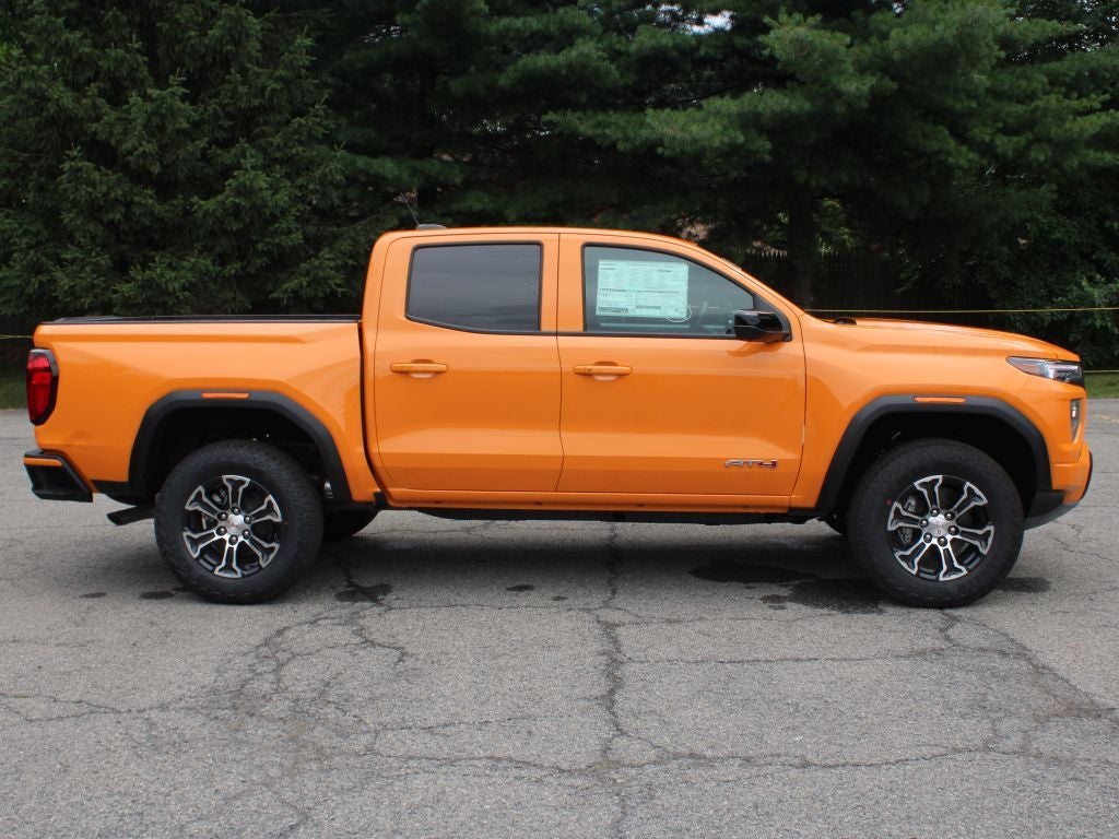 2025 GMC Canyon AT4