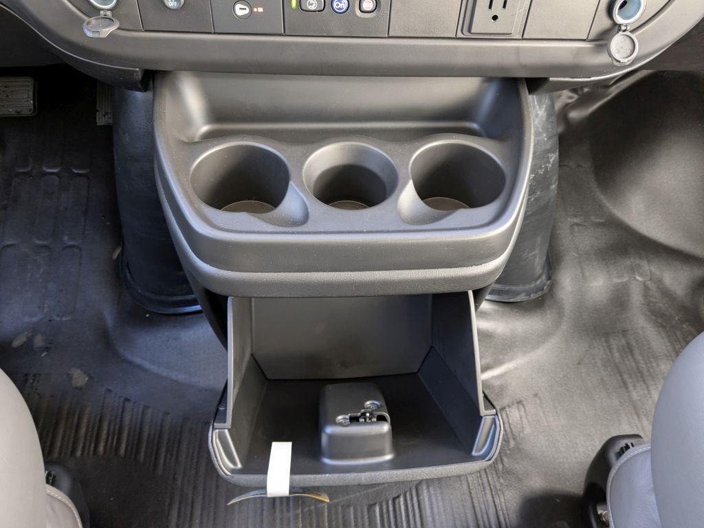 2025 GMC Savana Cargo 2500 Work Van