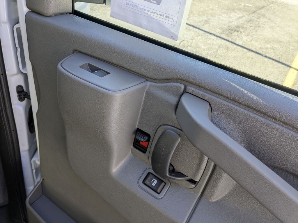 2025 GMC Savana Cargo 2500 Work Van