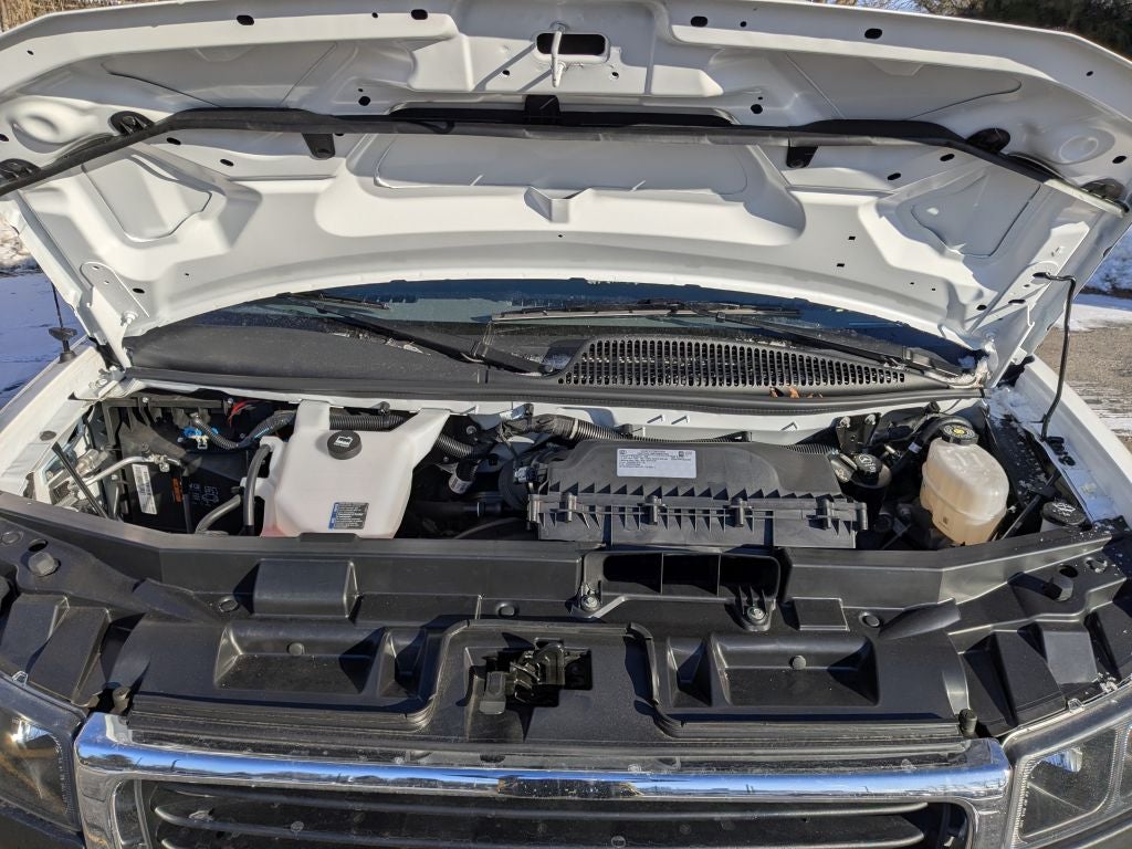 2025 GMC Savana Cargo 2500 Work Van