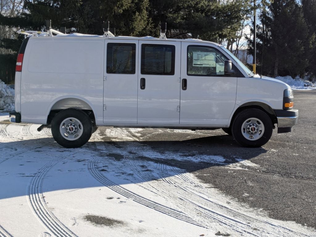 2025 GMC Savana Cargo 2500 Work Van