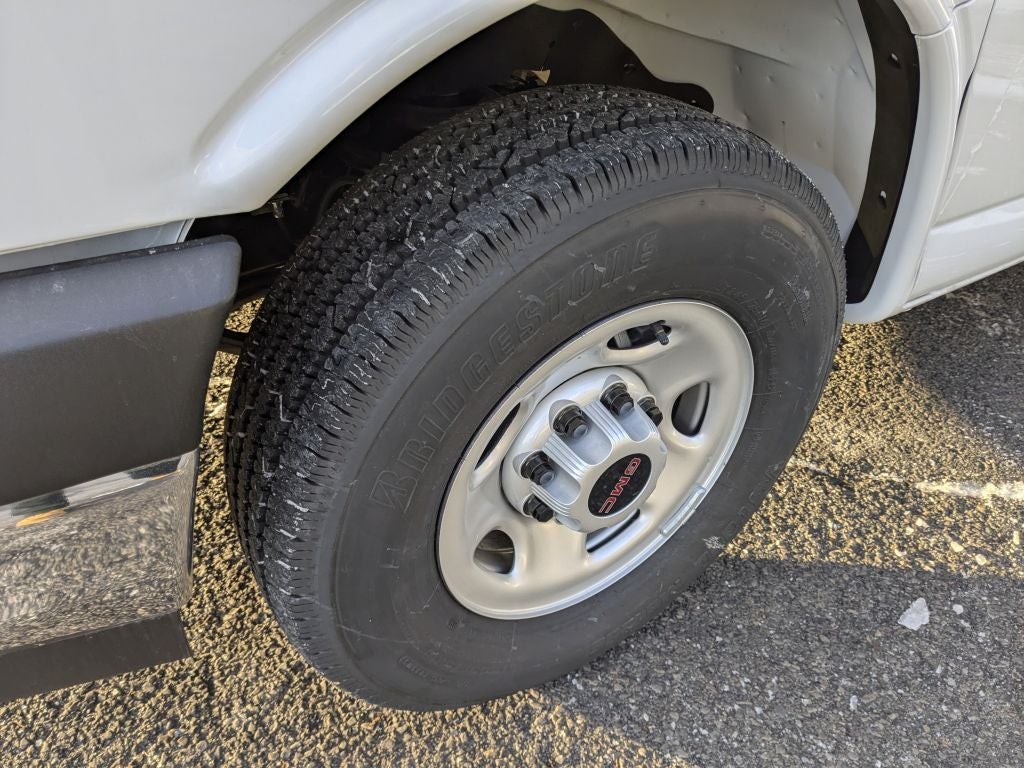 2025 GMC Savana Cargo 2500 Work Van