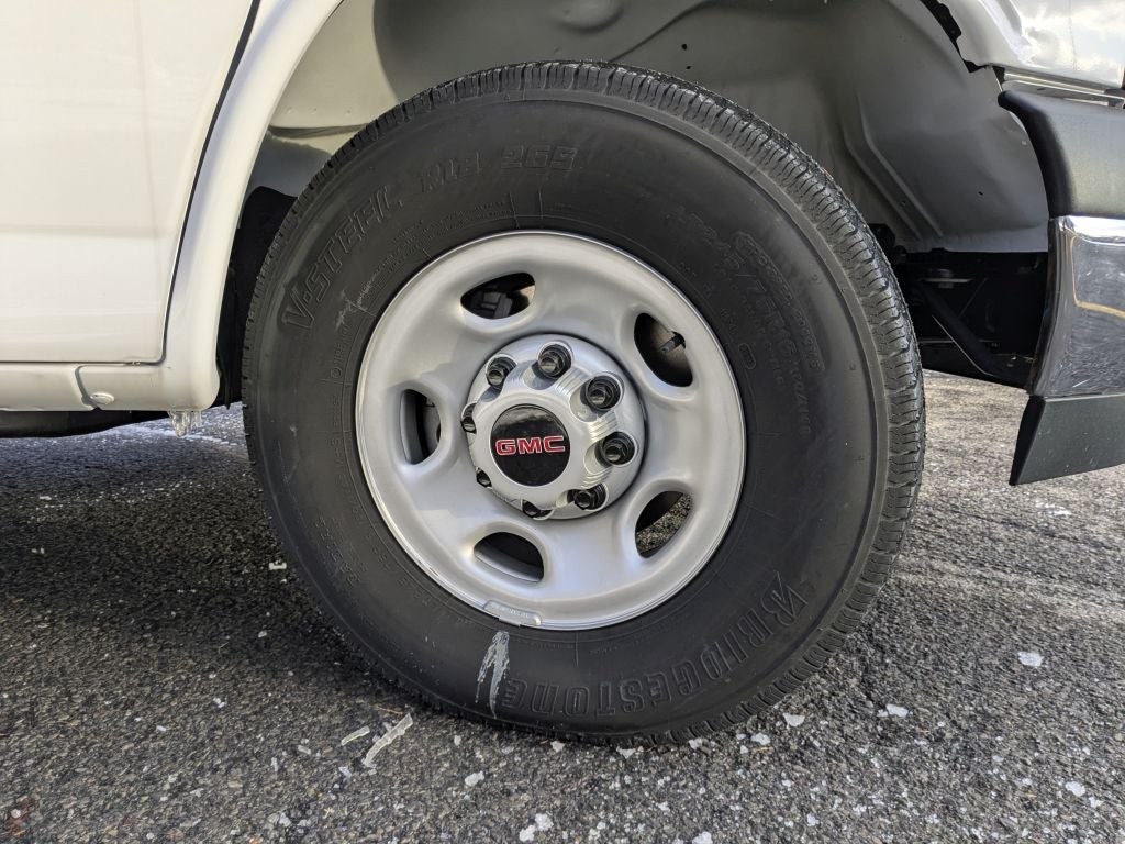 2025 GMC Savana Cargo 2500 Work Van