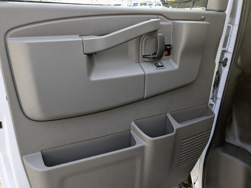 2025 GMC Savana Cargo 2500 Work Van