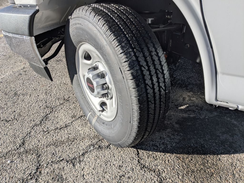 2025 GMC Savana Cargo 2500 Work Van