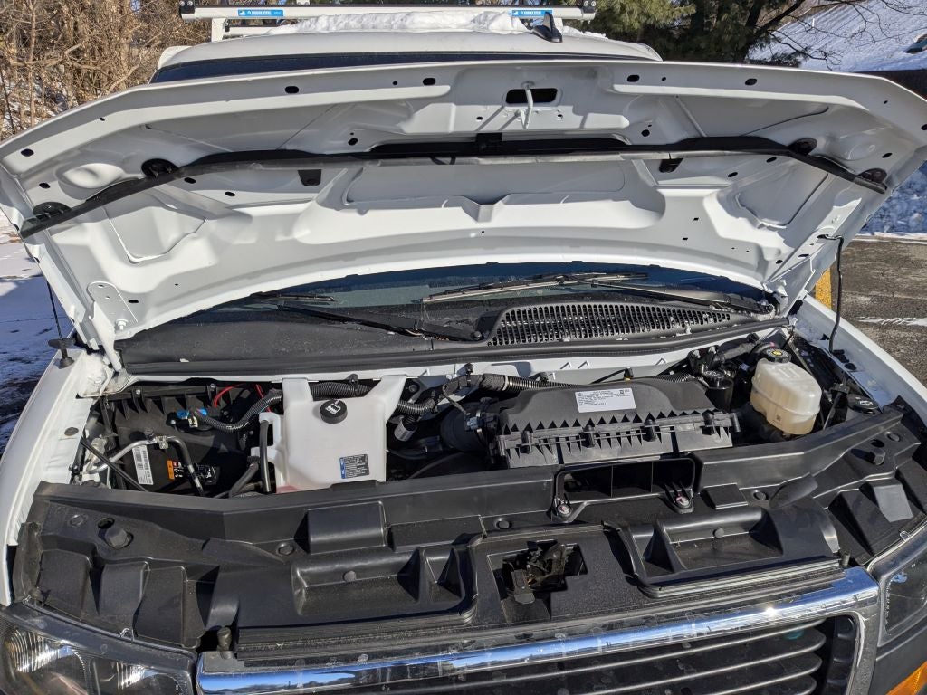 2025 GMC Savana Cargo 2500 Work Van