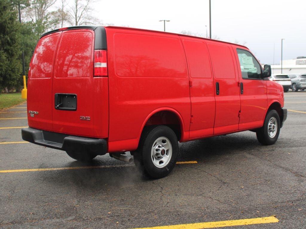 2025 GMC Savana Cargo 3500 Work Van