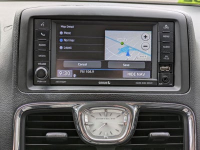 2016 Chrysler Town & Country Touring-L Anniversary Edition