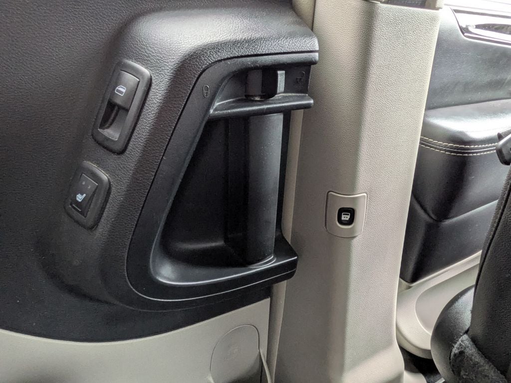 2016 Chrysler Town & Country Touring-L Anniversary Edition