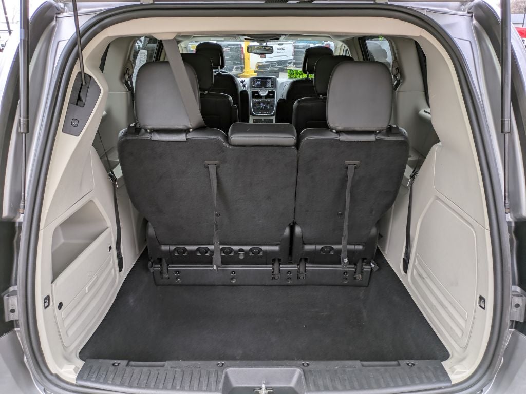 2016 Chrysler Town & Country Touring-L Anniversary Edition