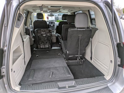 2016 Chrysler Town & Country Touring-L Anniversary Edition