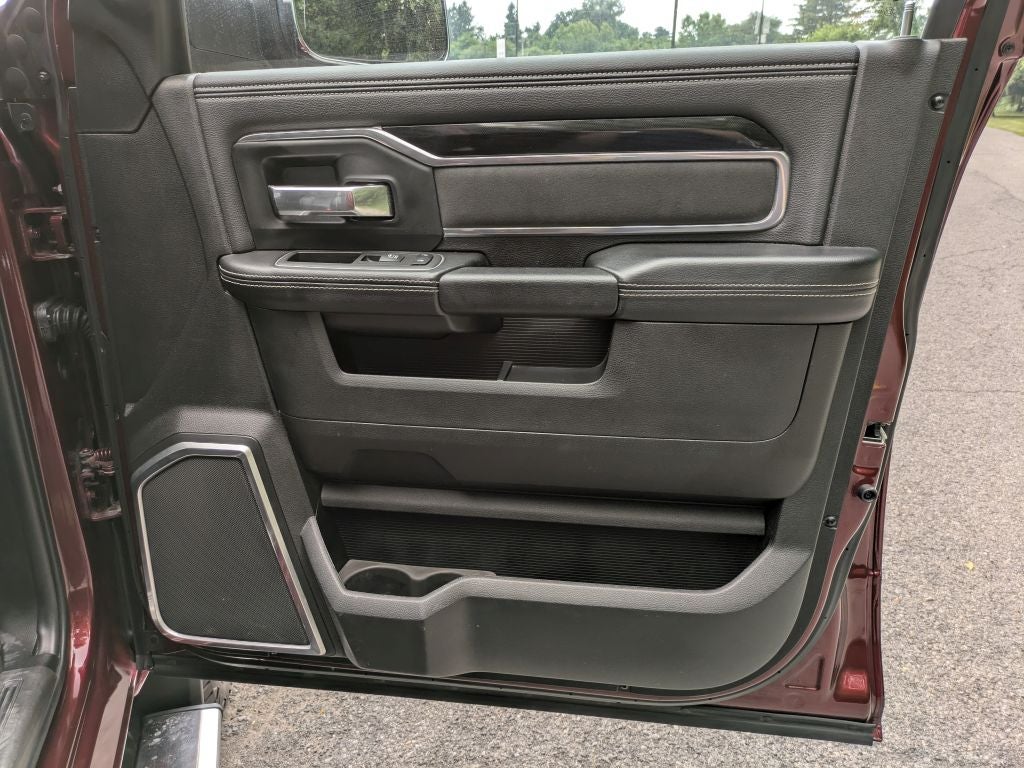2022 RAM 2500 Laramie Crew Cab 4x4 6'4" Box