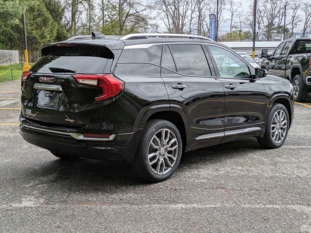 2023 GMC Terrain Denali