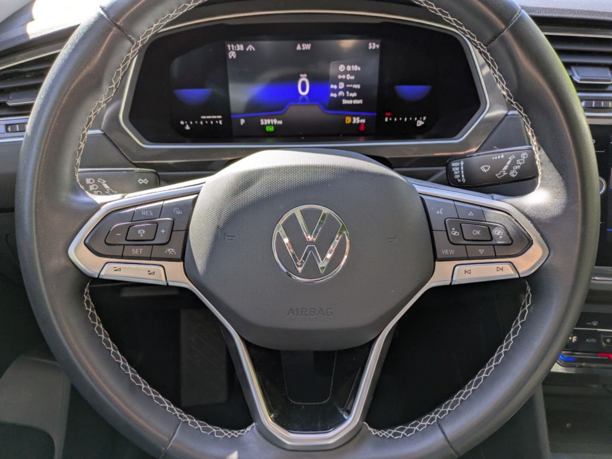 2022 Volkswagen Tiguan SE - Photo 16