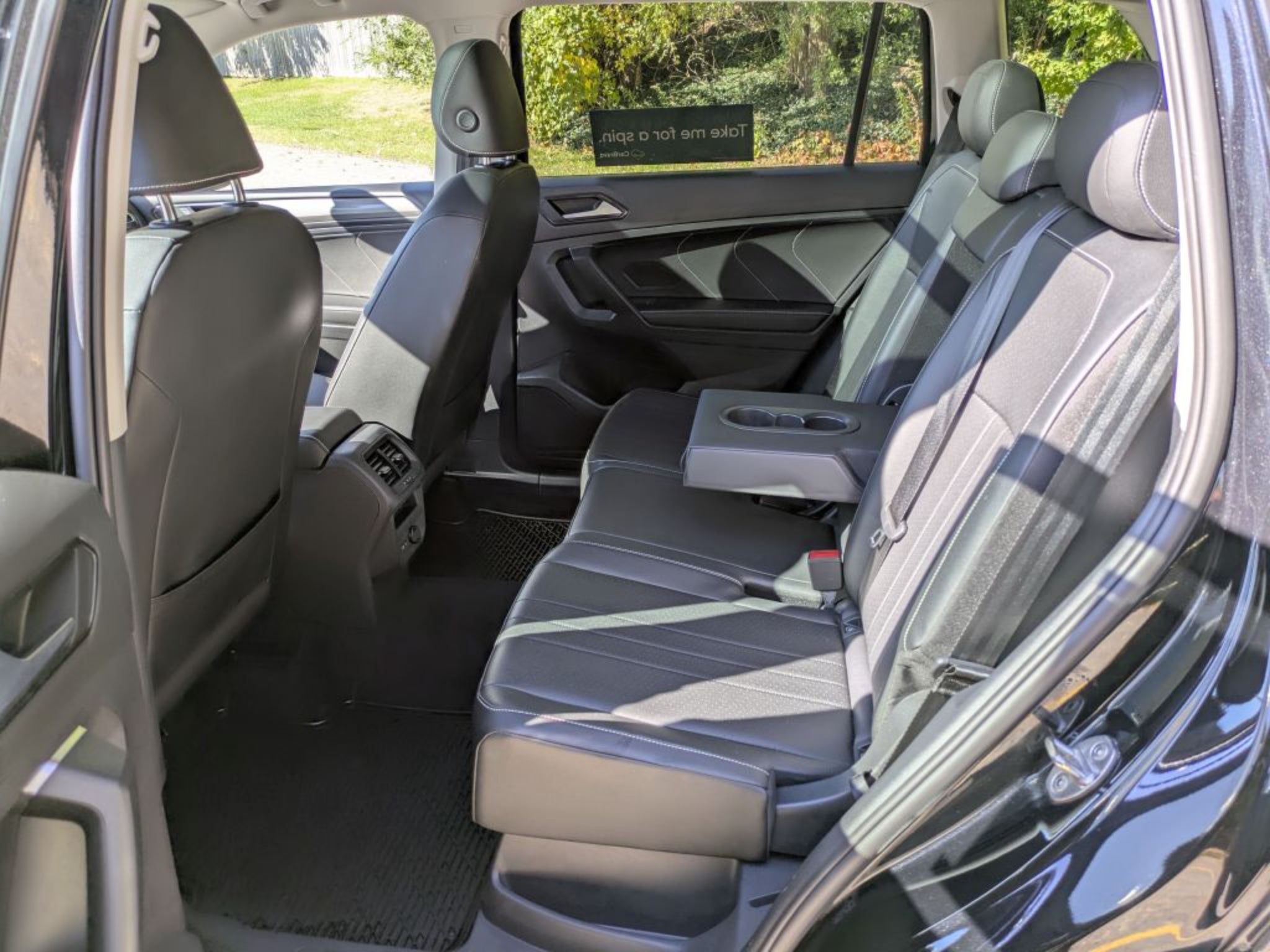 2022 Volkswagen Tiguan SE - Photo 29