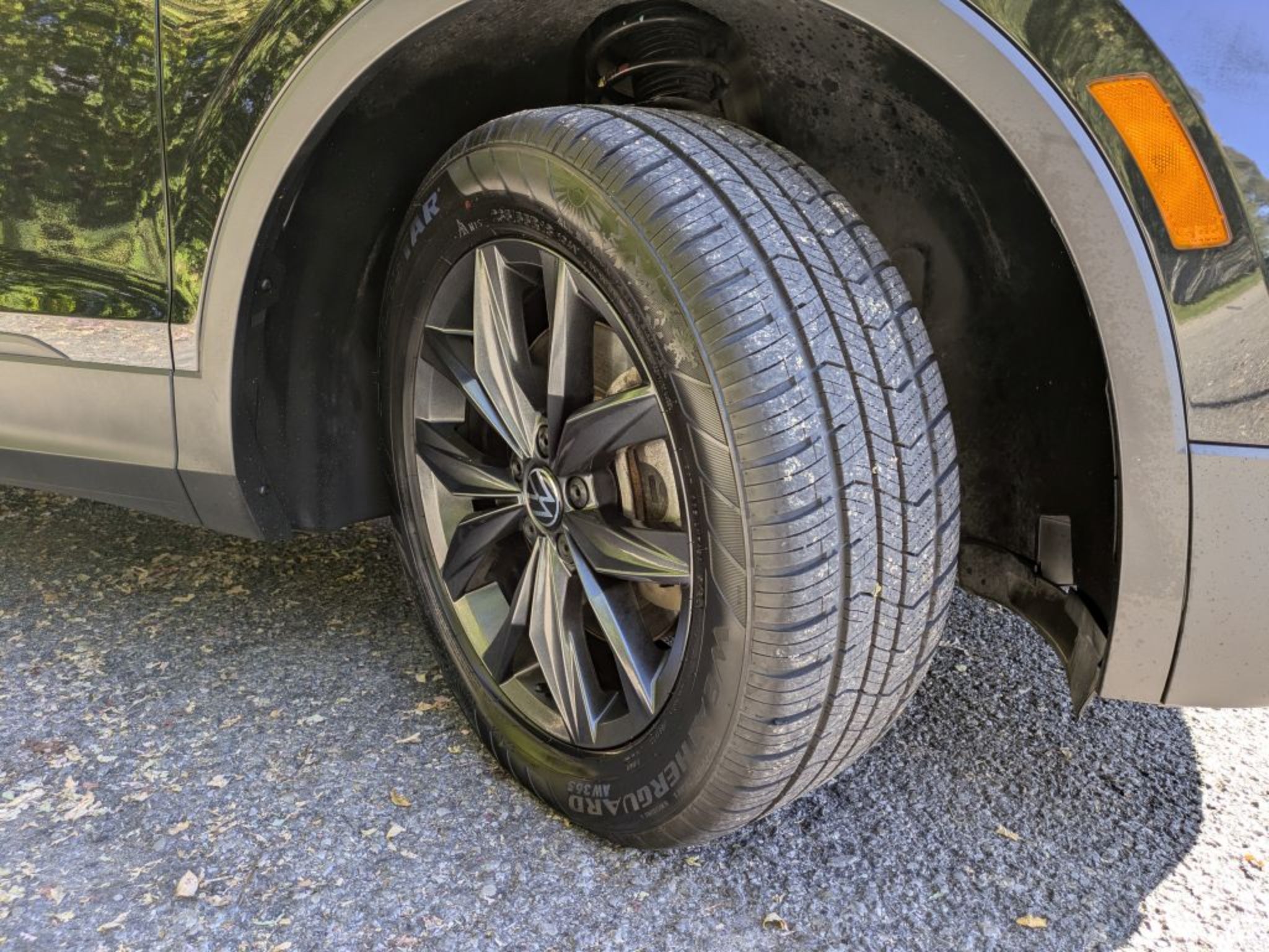 2022 Volkswagen Tiguan SE - Photo 39