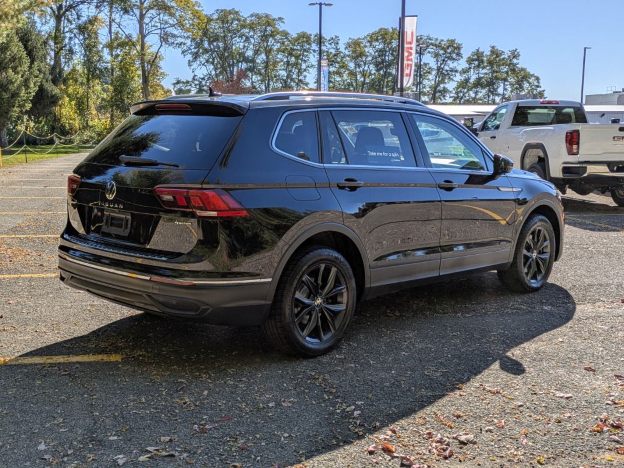 2022 Volkswagen Tiguan SE - Photo 7