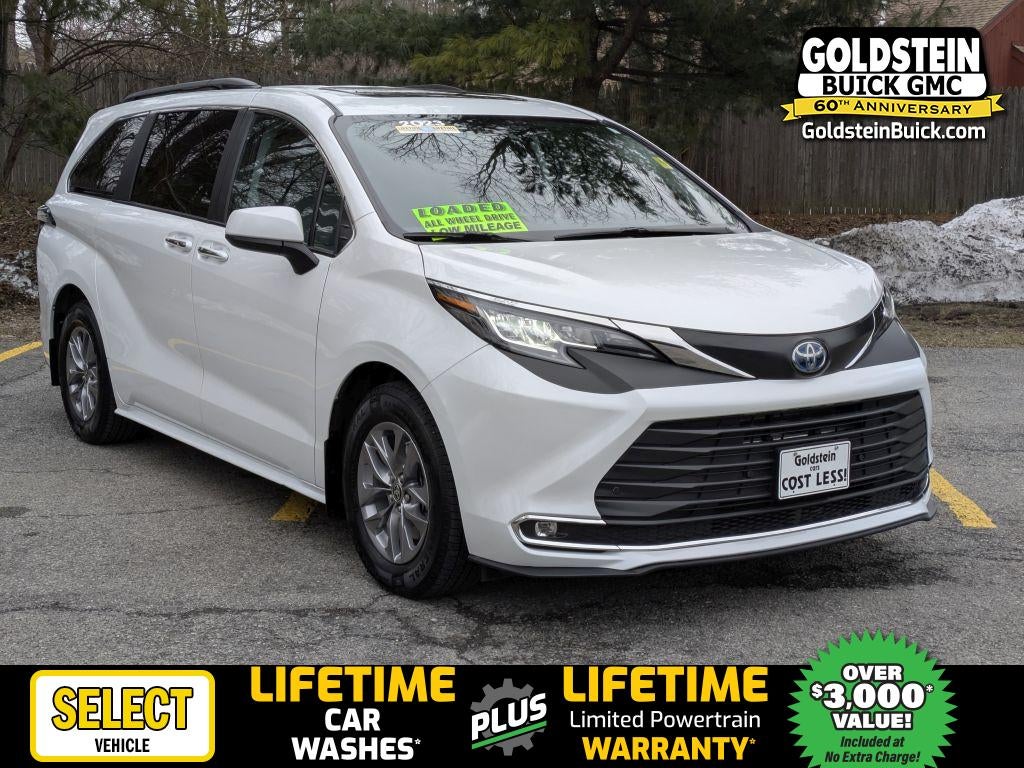 2023 Toyota Sienna XLE