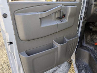 2025 GMC Savana Cutaway 3500 1WT