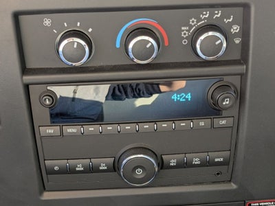 2025 GMC Savana Cutaway 3500 1WT