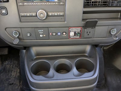 2025 GMC Savana Cutaway 3500 1WT