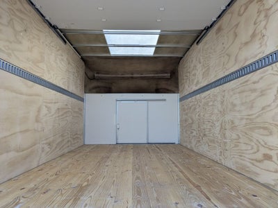 2025 GMC Savana Cutaway 3500 1WT