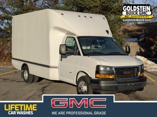 2025 GMC Savana Cutaway 3500 1WT