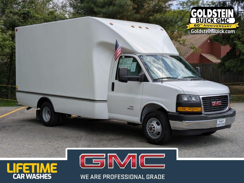 2026 GMC Savana Cutaway 4500 2WT