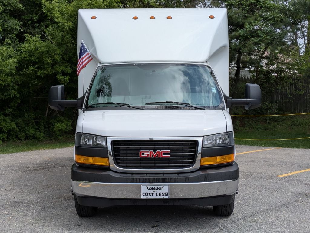 2026 GMC Savana Cutaway 4500 2WT