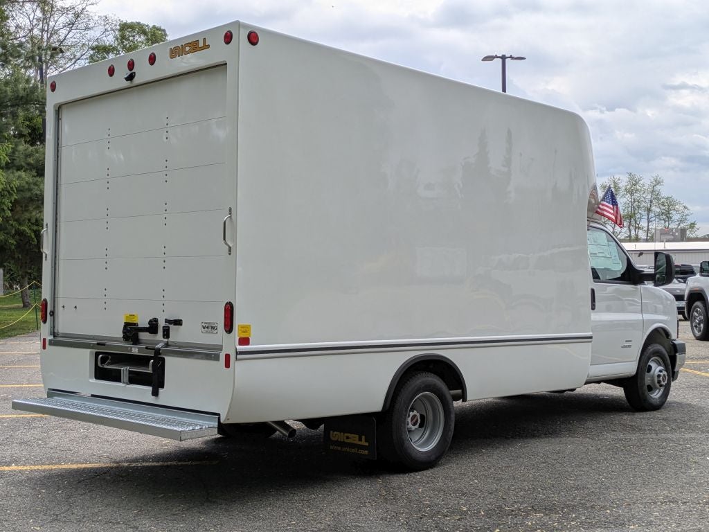 2026 GMC Savana Cutaway 4500 2WT