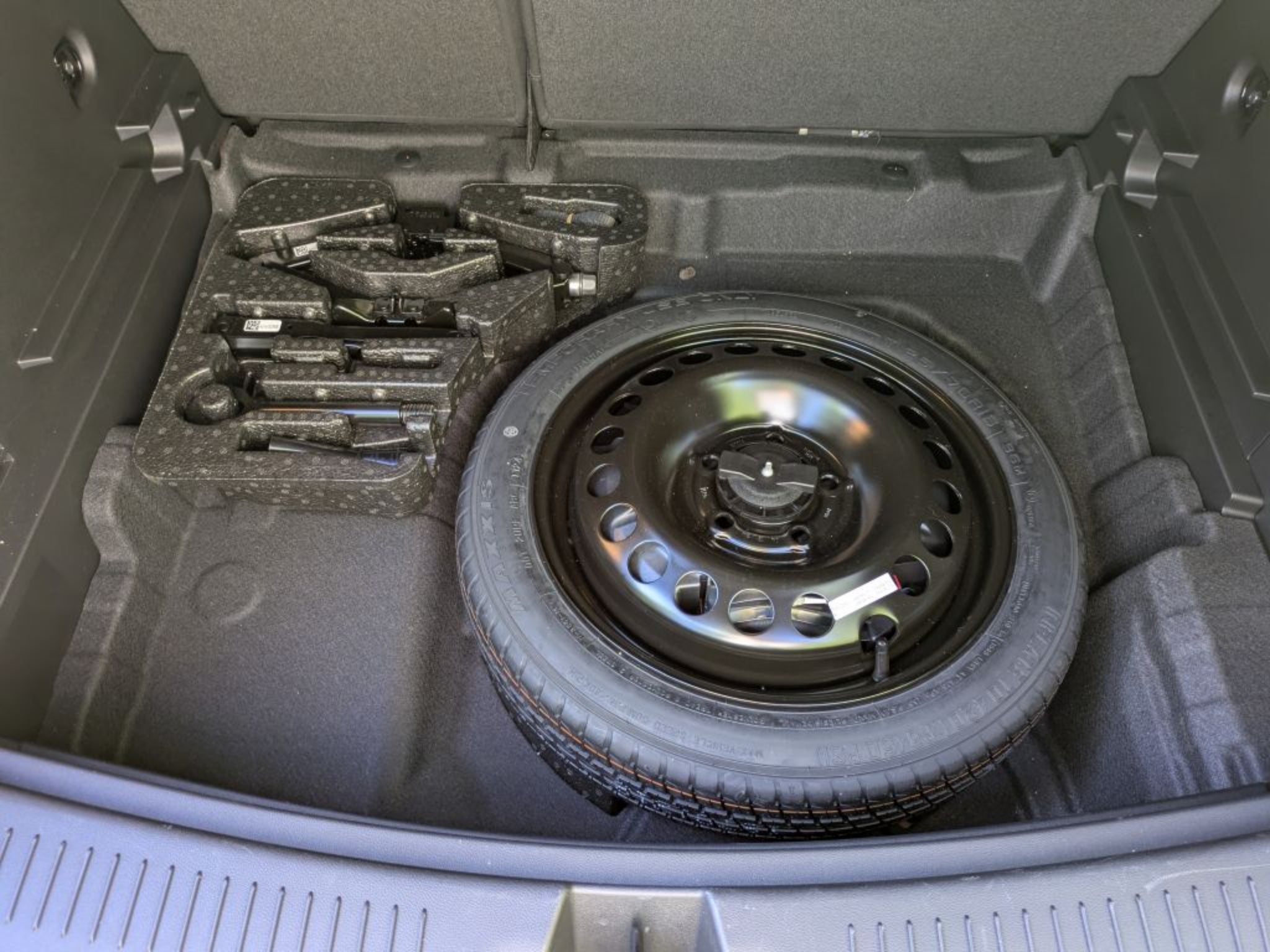 2025 Buick Encore GX Sport Touring - Photo 35