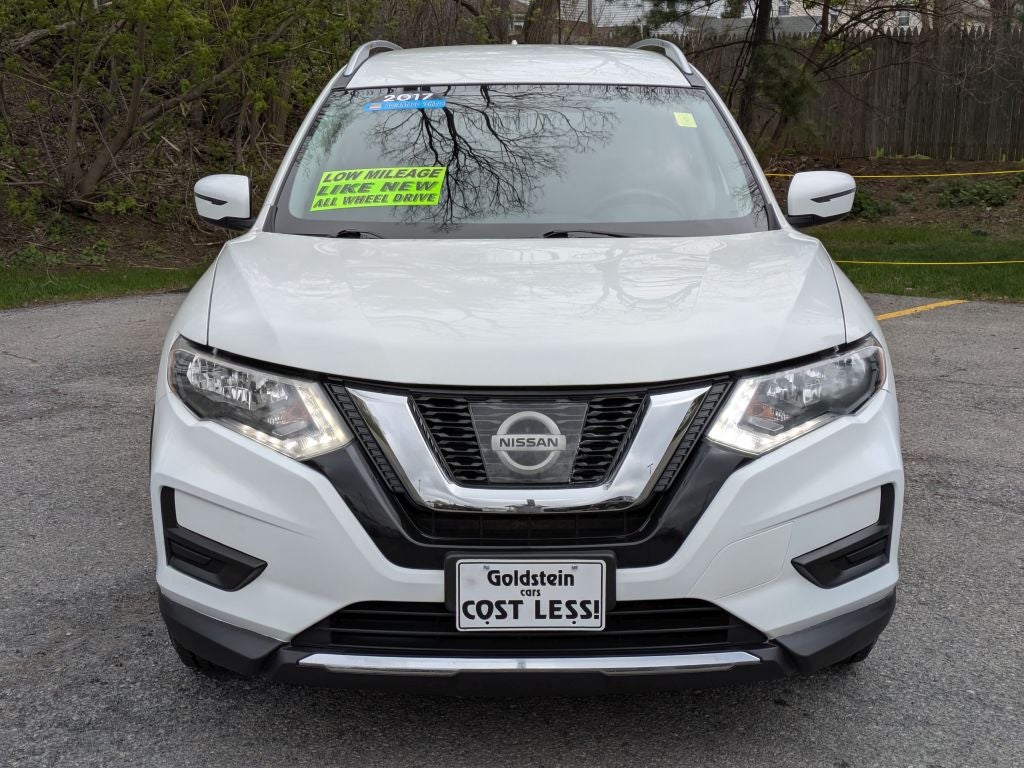Used 2017 Nissan Rogue SV with VIN KNMAT2MV2HP583204 for sale in Albany, NY