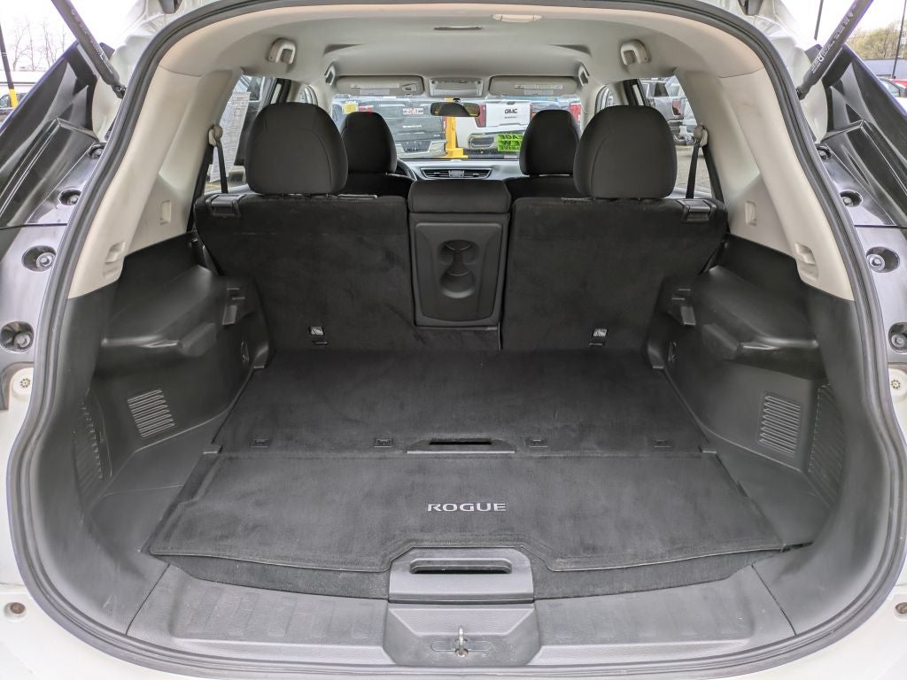 2017 Nissan Rogue SV