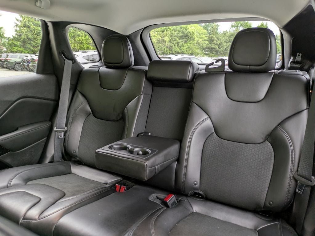 2019 Jeep Cherokee Altitude