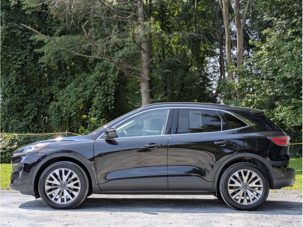 2020 Ford Escape Titanium