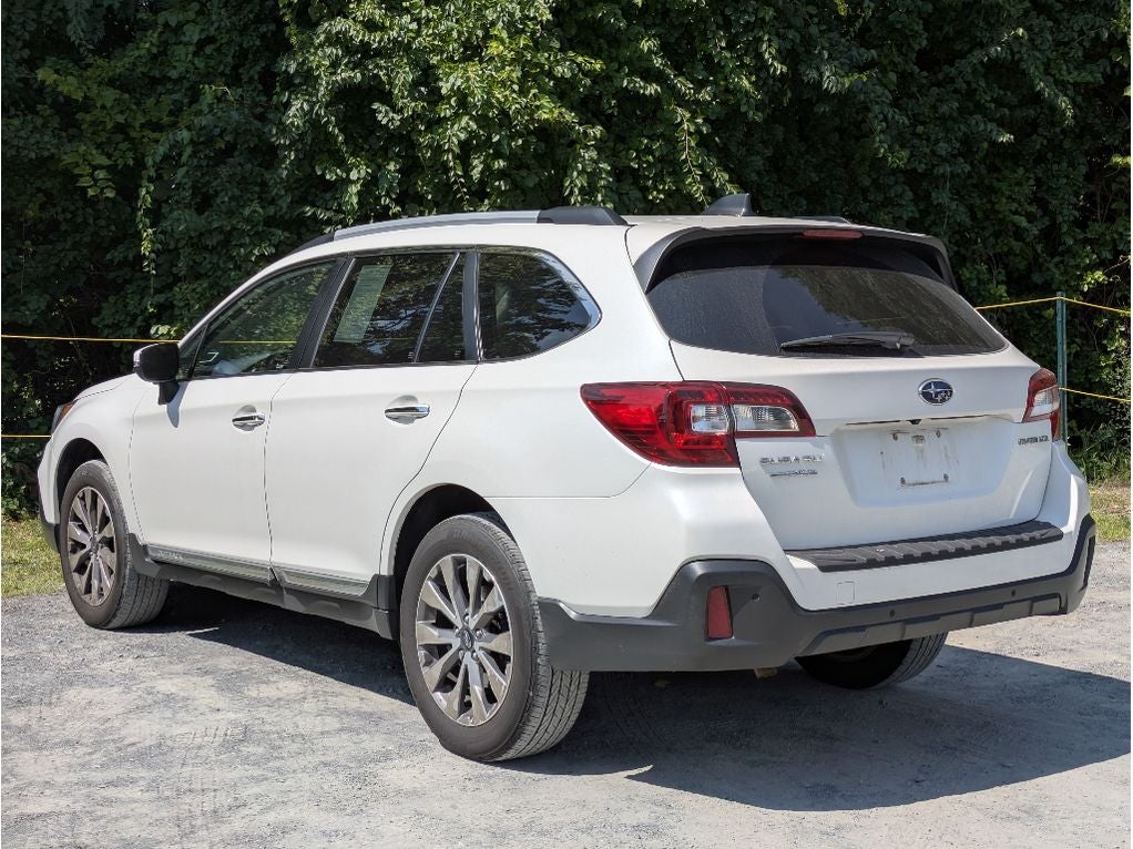 2018 Subaru Outback Touring