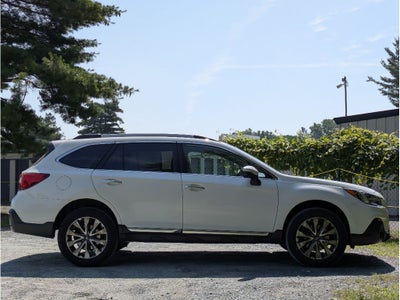 2018 Subaru Outback Touring