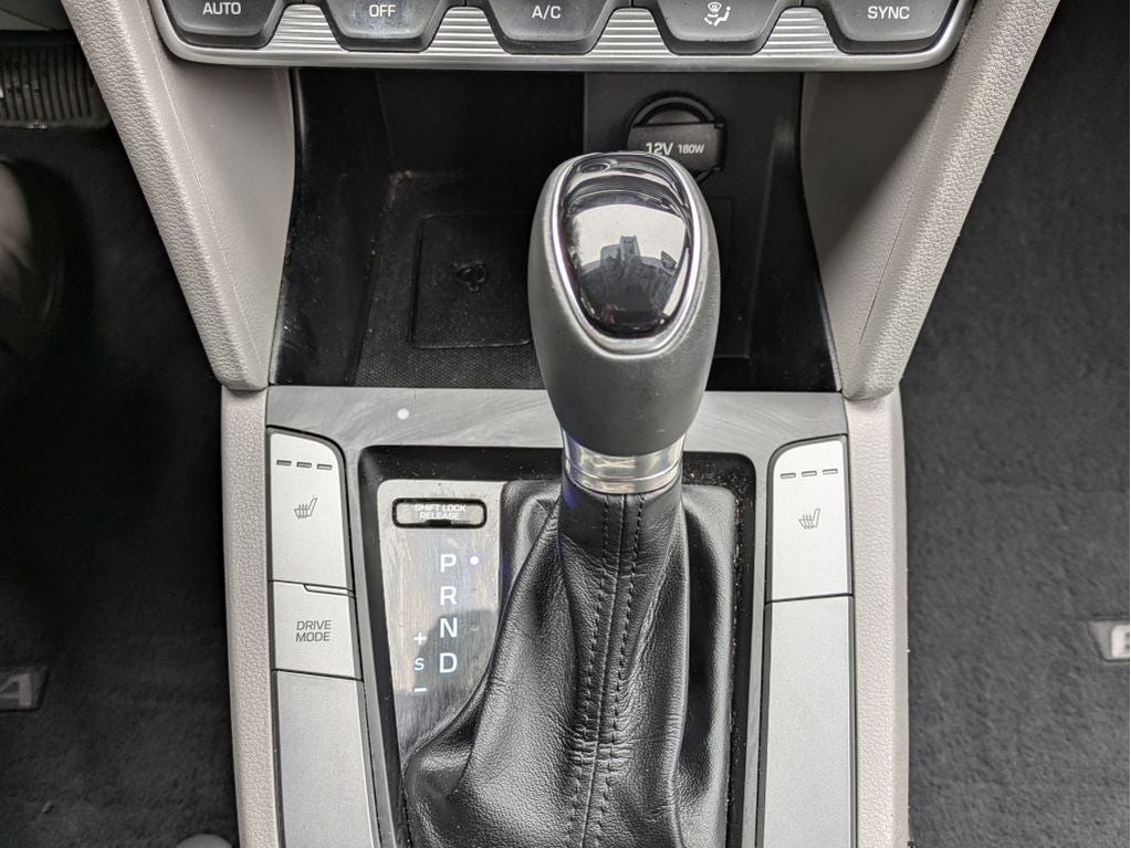 2020 Hyundai Elantra Limited