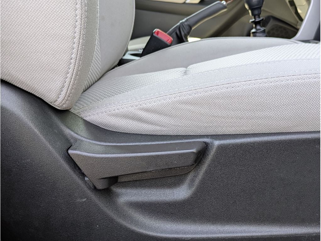 2017 Subaru Forester 2.5i (M6)