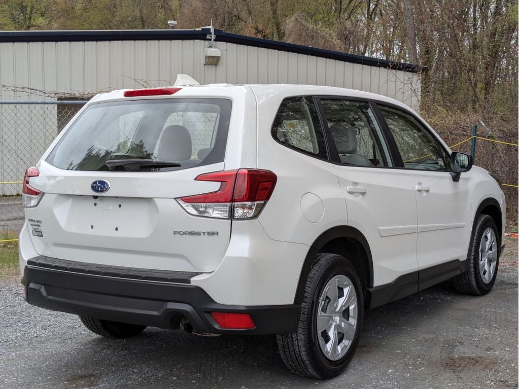 2023 Subaru Forester Base