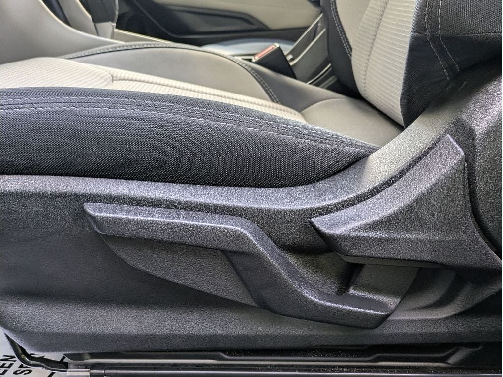 2023 Subaru Forester Base
