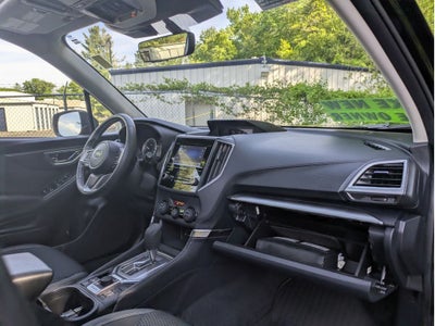 2024 Subaru Forester Premium