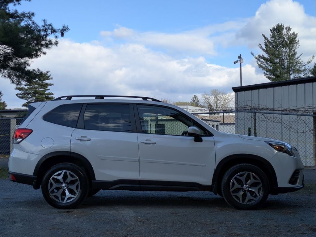 2022 Subaru Forester Premium