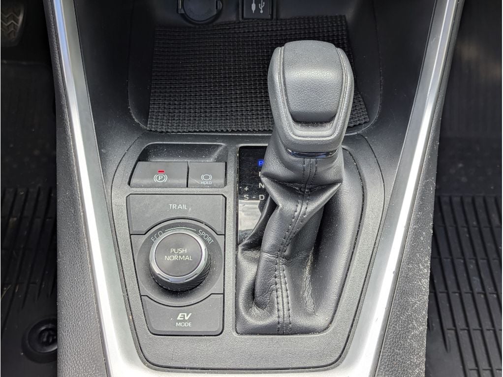 2019 Toyota RAV4 Hybrid XLE